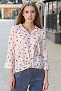Розовая блузка со складками и резинкой на поясе. Женская одежда