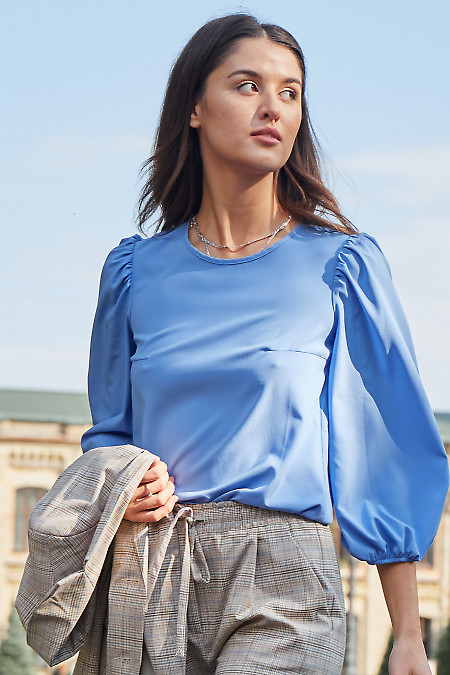  Блуза блакитна жіноча з рукавом на резинці. Діловий жіночий одяг фото