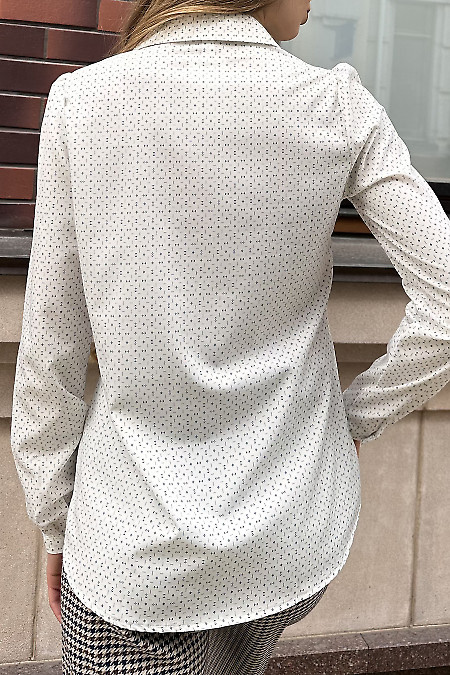 Блузка приталенная. Деловая женская одежда фото