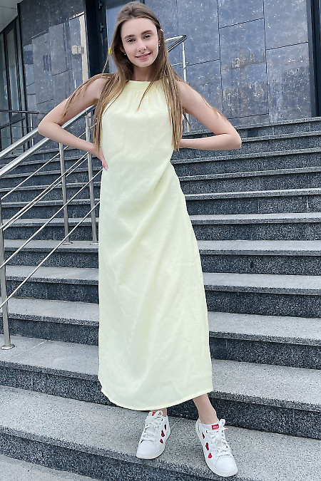 Платье А-силуэта светло-лимонного цвета.    Деловая женская одежда фото