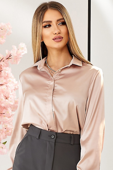 Шовкова блузка. Діловий жіночий одяг фото