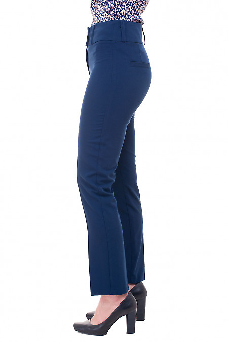 Женские синие брюки приталенного кроя