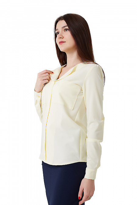 Деловая блузка бледно-желтого цвета