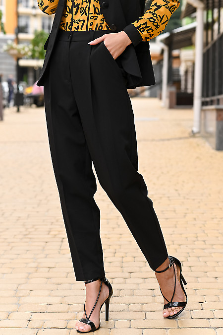 Женские брюки черного цвета фото