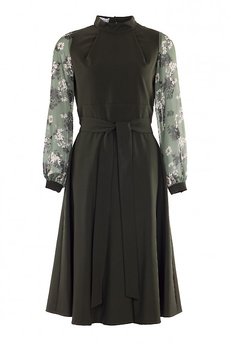 Сукня зелена з шифоновими рукавами. Діловий жіночий одяг фото