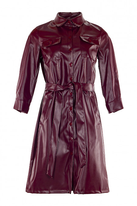 Сукня сафарі з бордової шкіри. Діловий жіночий одяг фото