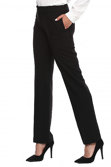 Чорні брюки з двома прорізними кишенями 